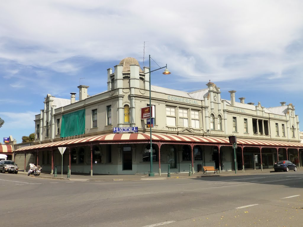 Old Commercial Hotel by Square4