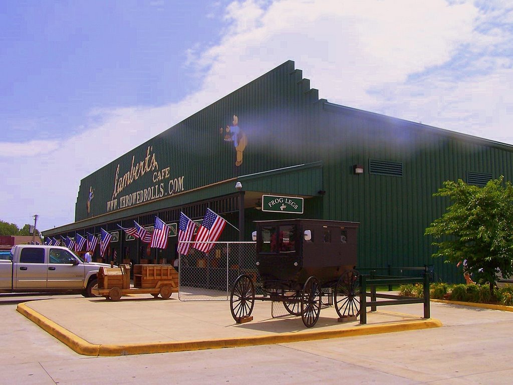 Lambert's Home of the throwed rolls Sikeston Mo by frogdoc