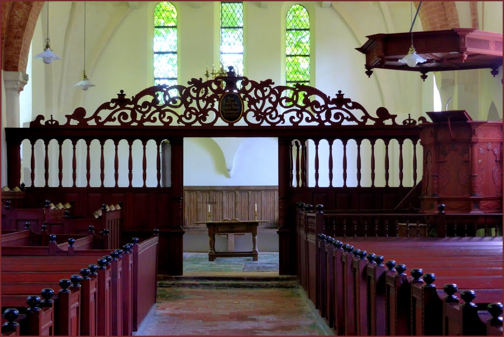 Interieur Andreaskerk, Westeremden... by Chris10 ©