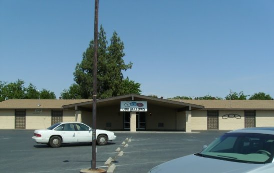 Fresno Odd Fellows Lodge #186 by sewkind