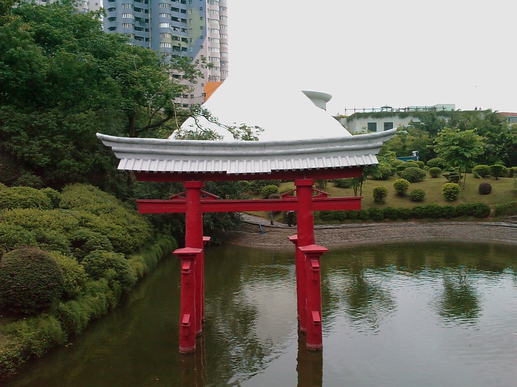 Itsukushima Shrine - Japan by Walter Wu