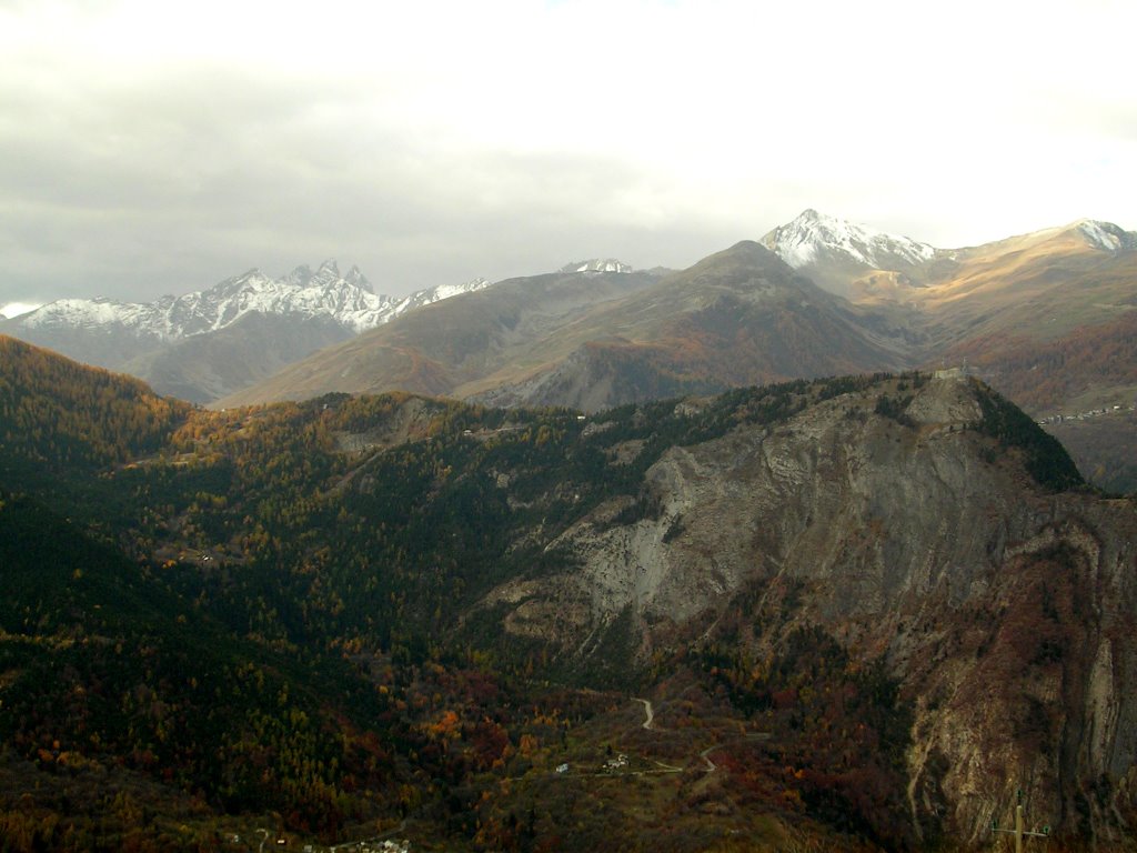 Aiguilles d'Arve et Valmeinier vus du Thyl by Catherine Gasnier