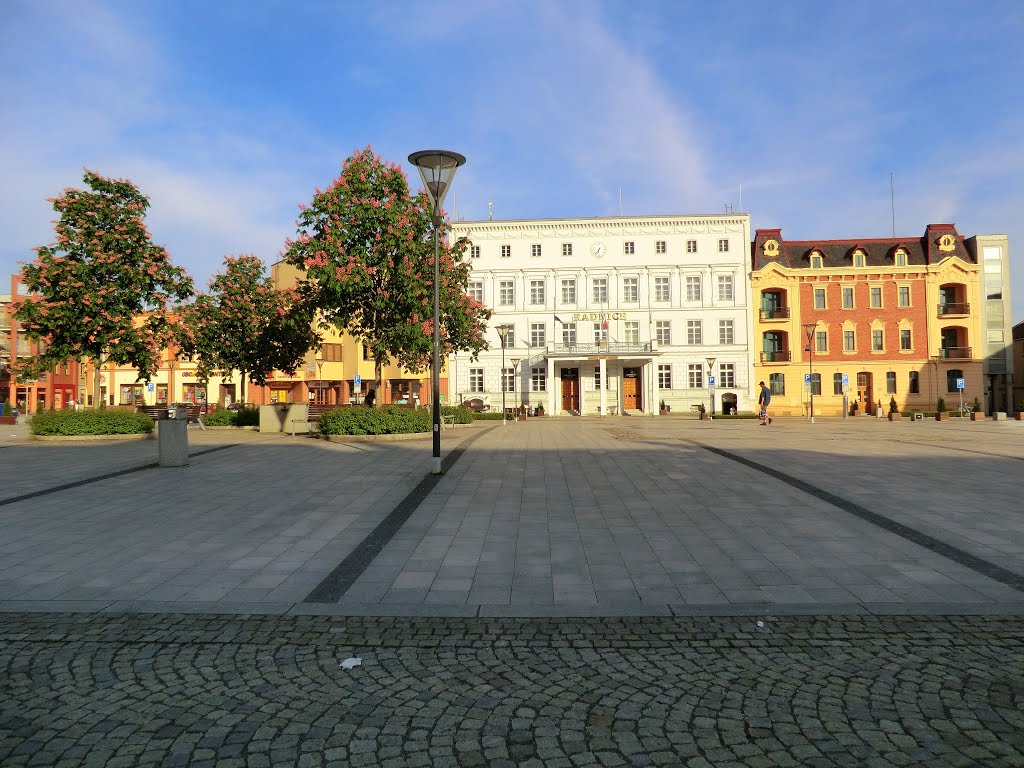 Hlučín - bílá radnice na Mírovém náměstí (White Hall at the Peace Square), Czech Republic by MAPP HUDRANS