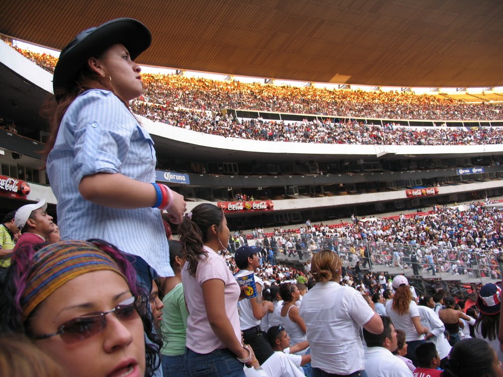 Concierto en Estadio Azteca, Mexico DF by JOrge R. Aguilar