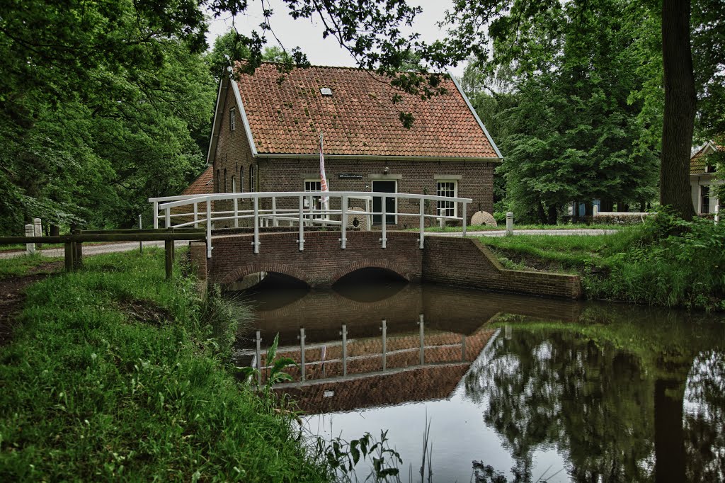 Wenumse watermolen by Martijn Burgler