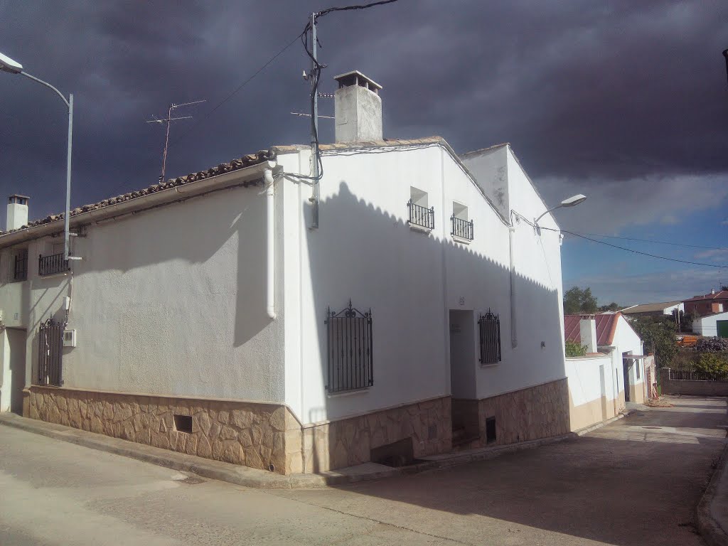 El Callejón del Barranco by Marcos Prieto García