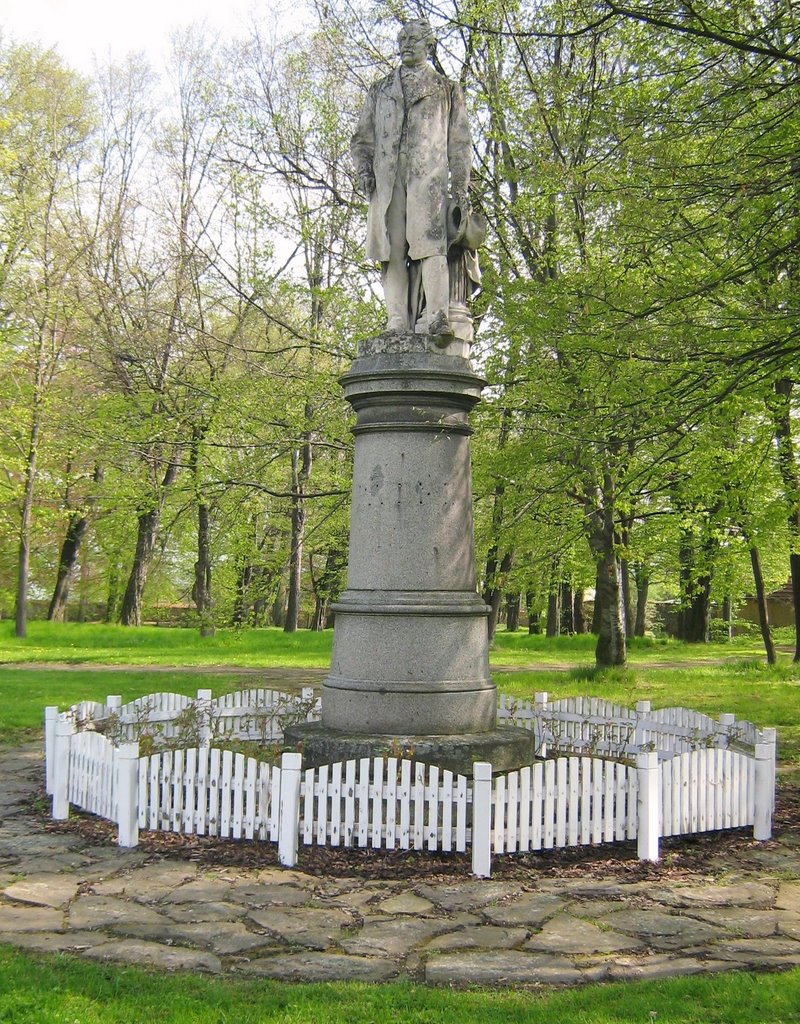 Hořovice castle - the statue of Friedrich Wilhelm I of Hesse by andulka