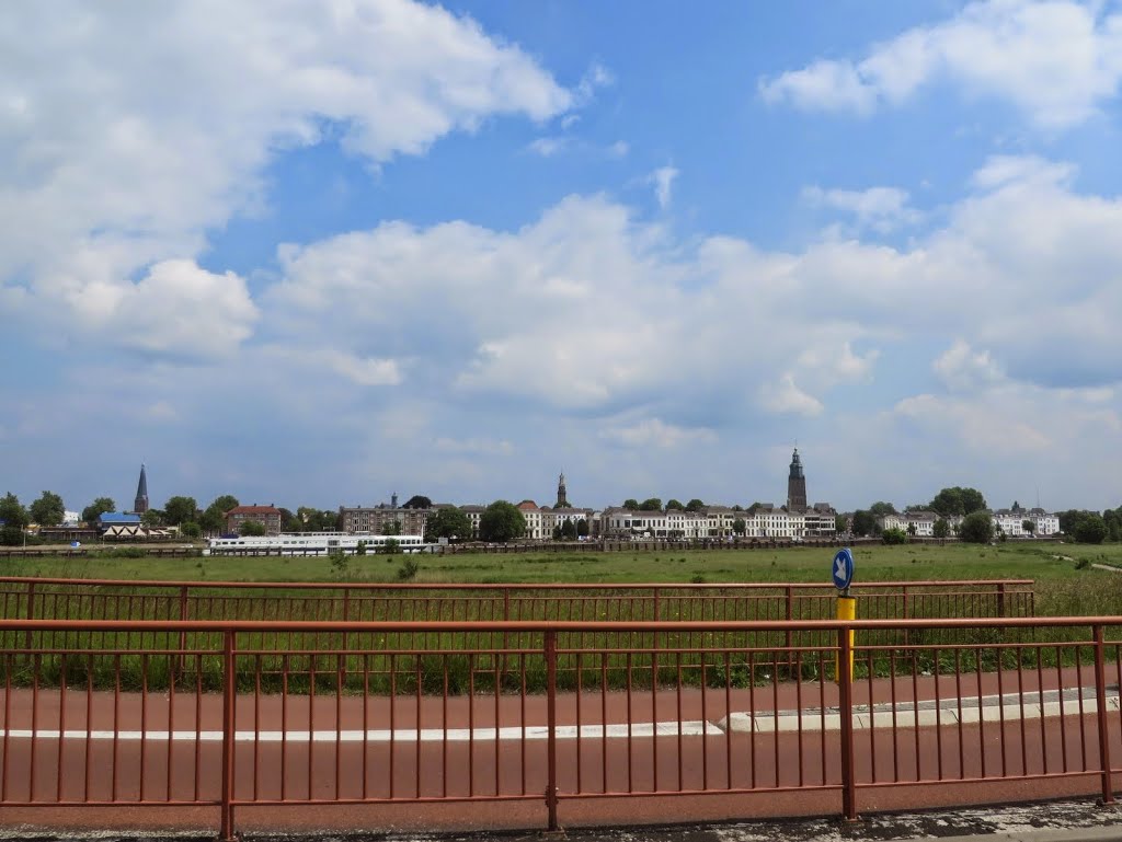 NL - Zutphen - Kanonsdijk (zicht op Zutphen) by Danny Danckaert