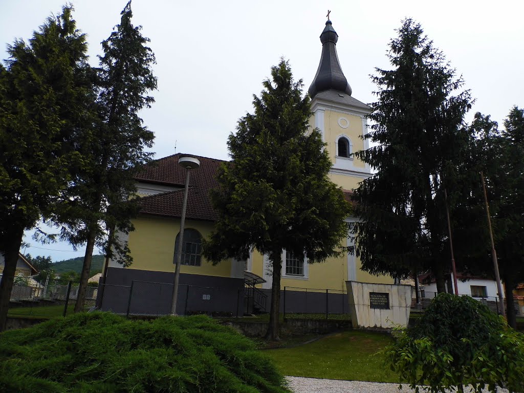 Kostol v obci Ružiná / The church in the village Ruzina by Denis Ondriškovič