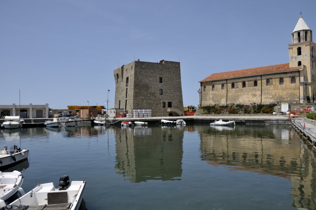 Acciaroli, il vecchio porto (old port) by apas