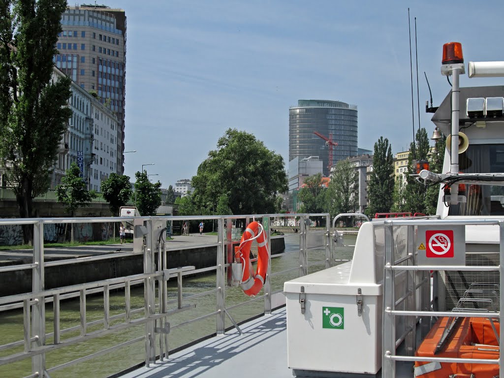 Vienna - Hydrofoil on Donau Kanal by Peter Connolly