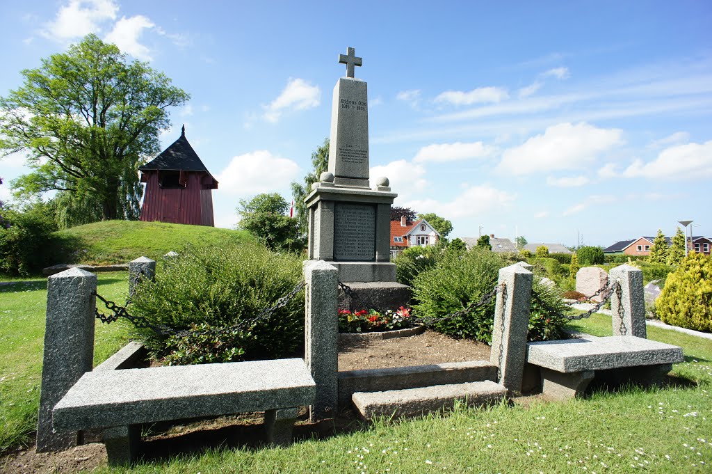 Ved Hjordkær kirke, Mindesmærke 1914-1918, 7. juni 2014 by papkassen