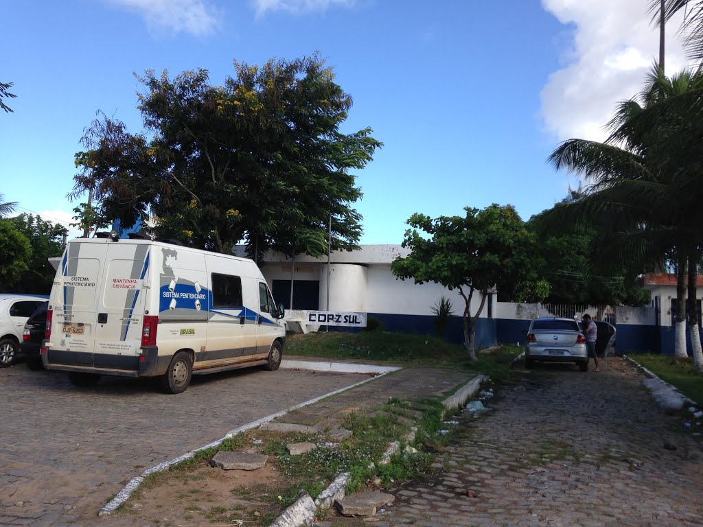 Avenida Prudente de Morais, Bairro nobre de Candelária, Natal - RN, Brasil by Dedé de Zé Luca