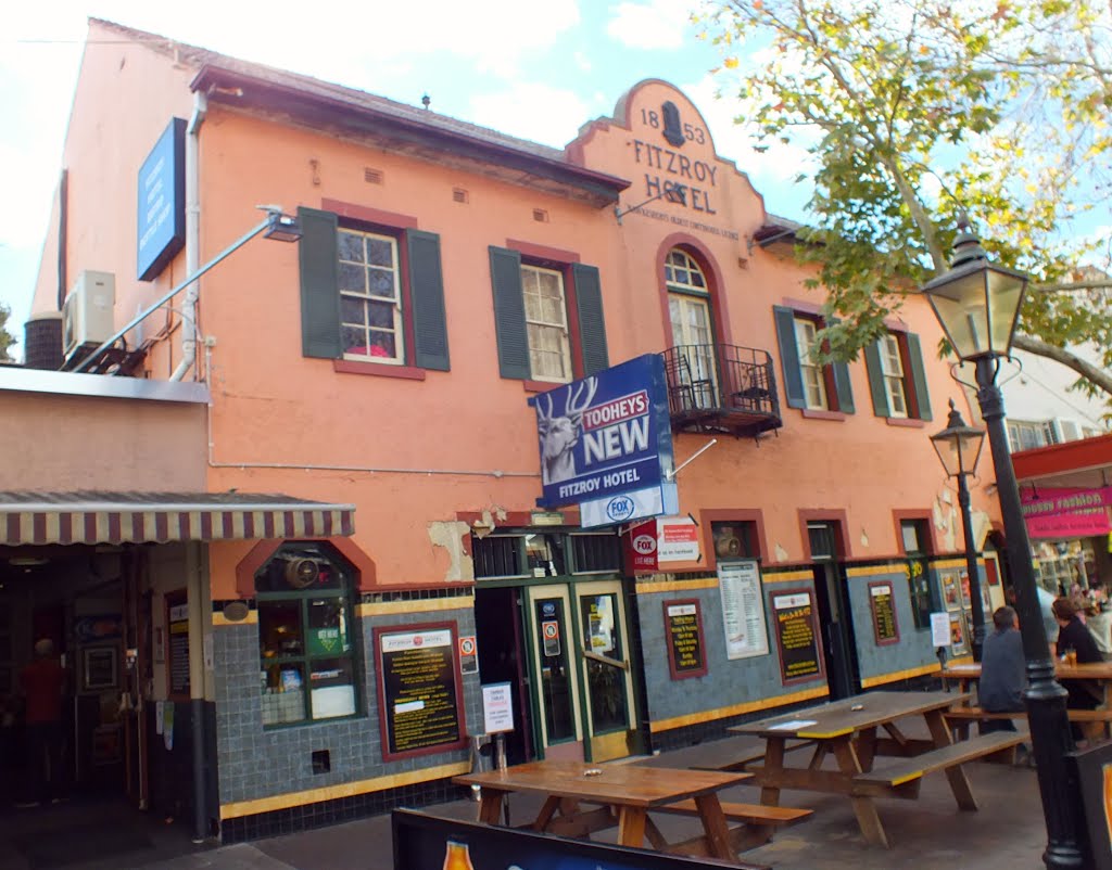 Fitzroy Hotel by Alan Farlow