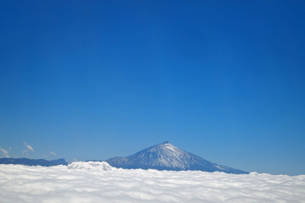 TEIDE 3718 m - Tenerife Norte (TFN) - San Cristobal de La Laguna, Tenerife, Canarias by MariBell - no Views !!!