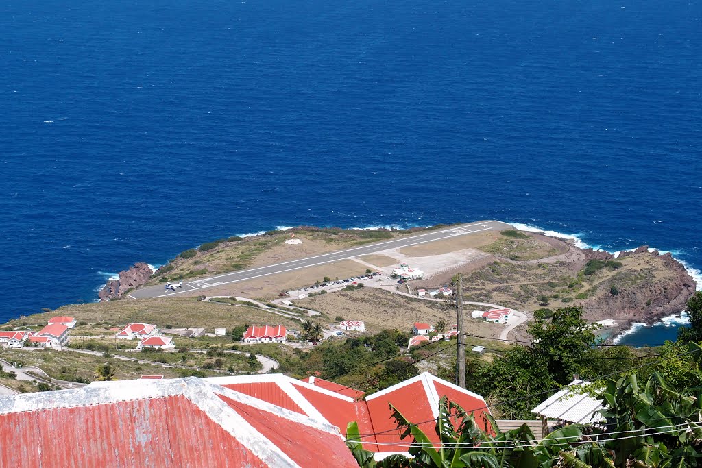 SABA AIRPORT by NAVI ABDAVSEN