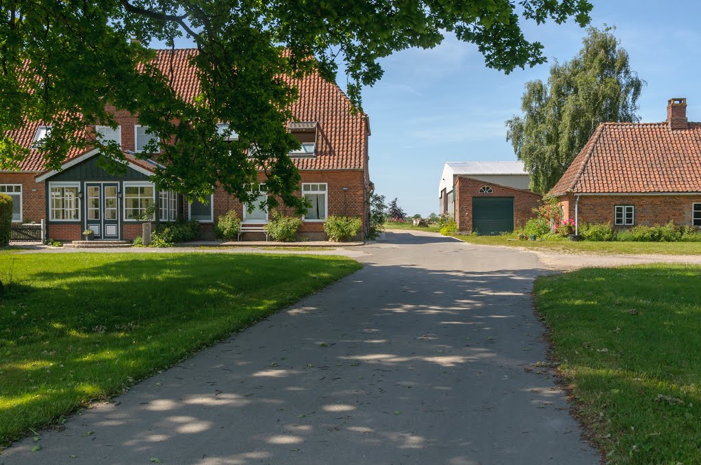 Tüttendorf, Hof Hollander, Wanderweg nach Gettorf by ddomdey