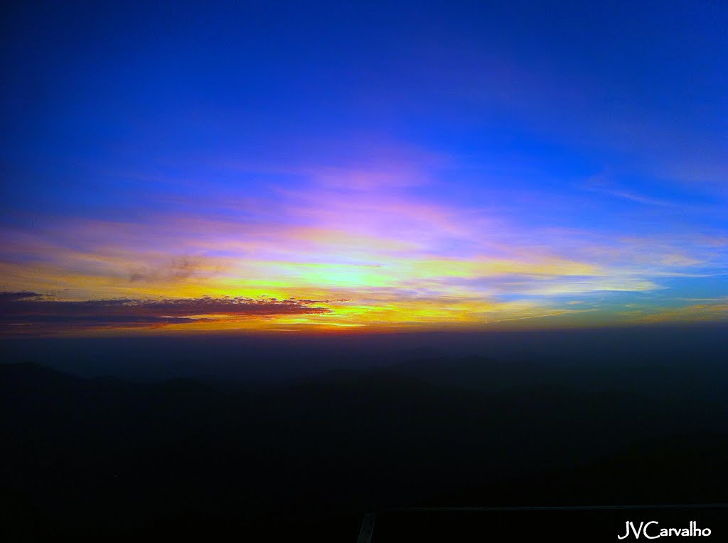 Sunset on the Pico Dos Dias by João Vitor C.