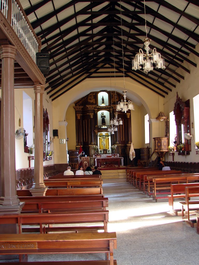 Iglesia San Francisco, Piura Cercado, Piura, Perú by perutoptours.com