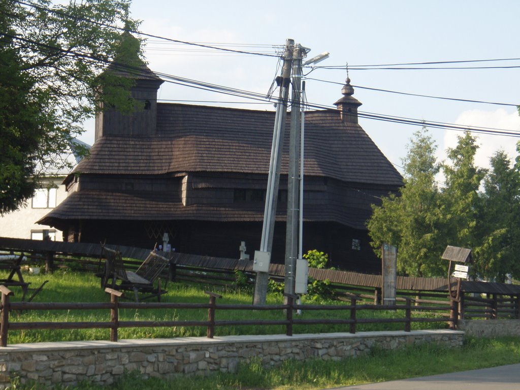 Uličské Kivé - drevený kostolík by Giovanni Grape