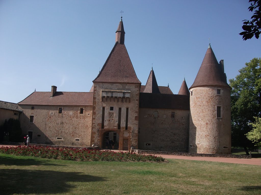 Chateau de corcelles en beaujolais by Salomon BARZILAI & Jerome IBY