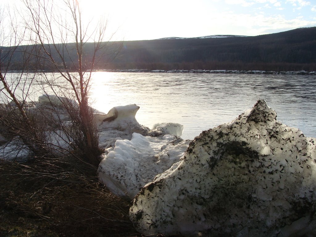 River ice by Frank M. Ingilæ