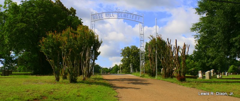 Rose Hill Cemetery, Pittsburg, Tx. by Xonid1