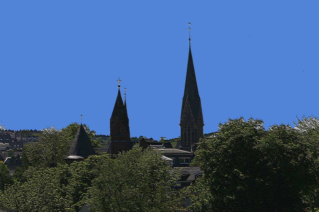 Olpe Martinuskirche und Hexenturm by Thomas Feldmann