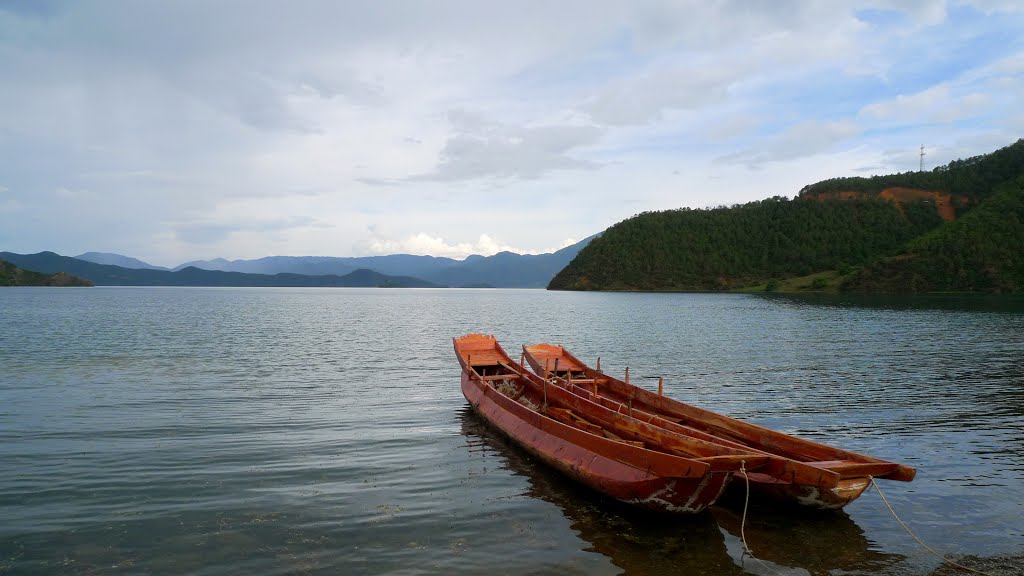 Lugu Lake，YunNan，Lugu Lake泸湖沽，丽江，云南 by 刘红石 liuhs