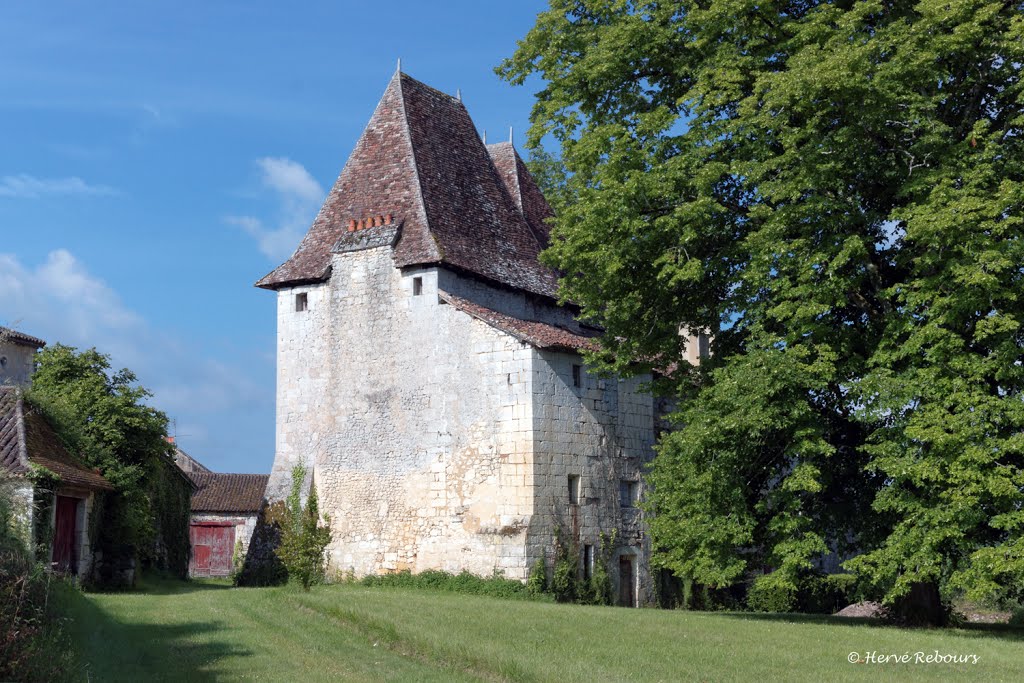 24 Clermont-de-Beauregard - Maison forte 2014 by H. Rebours