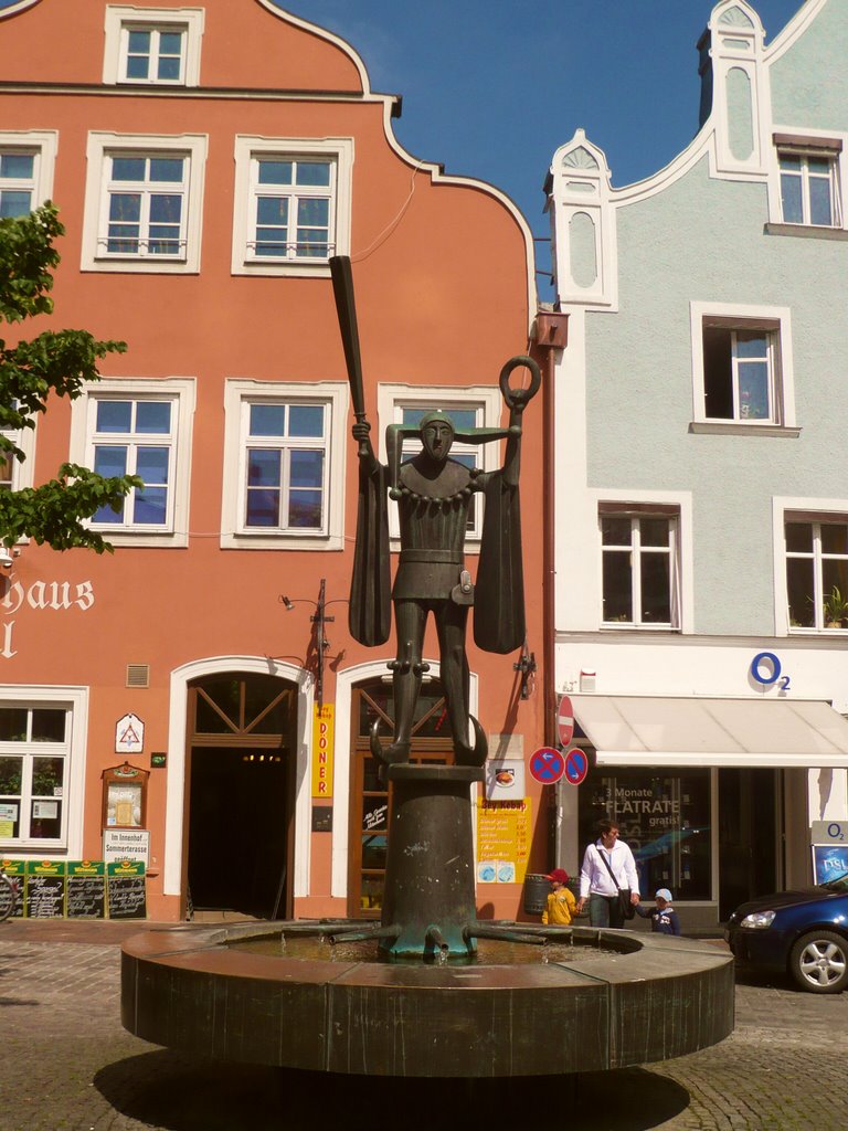 Narrenbrunnen in der Altstadt by chnokfir