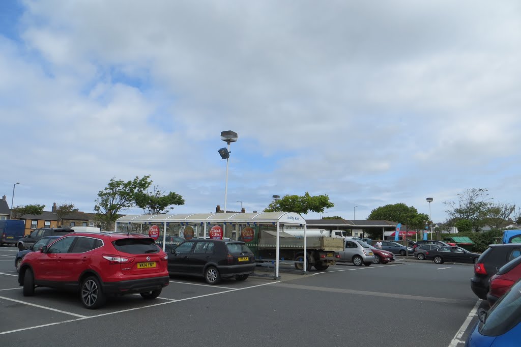 Tesco car park, Camborne. by Craig J. Davies