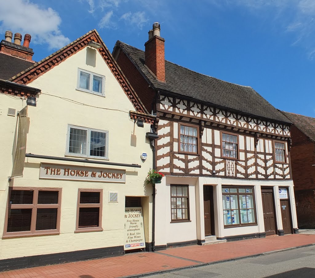 Lichfield, The Horse & Jockey pub. by Bobsky.