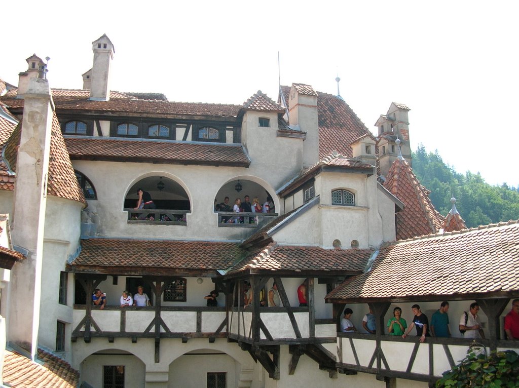 Bran Castle (inside, upper storey) by Onur Çakıroğlu