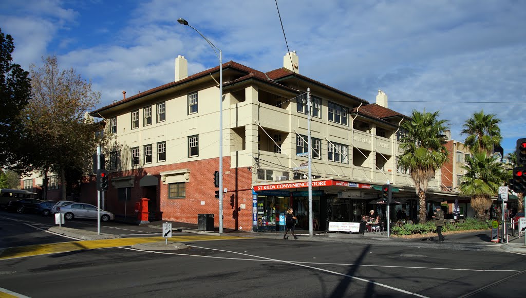 Summerland Mansions (2014). Originally built as Summerland House, this was re-developed into a block of mansion flats and shops in the 1920s. by Muzza from McCrae