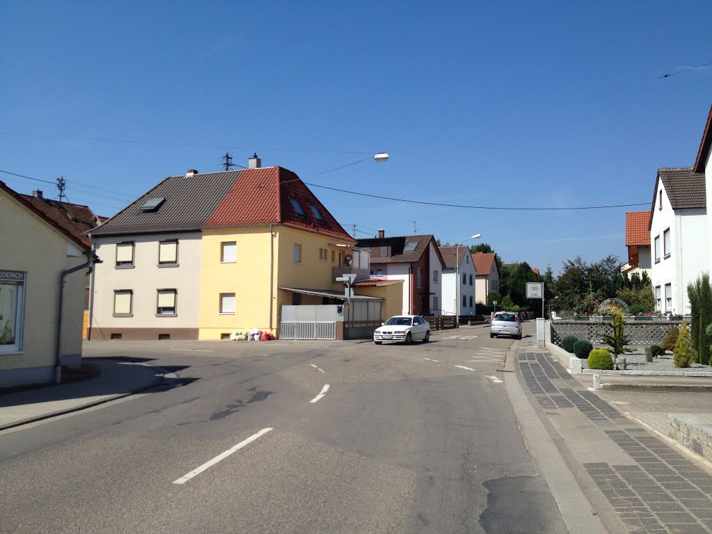 Eck Römerstraße - Eisenbahnstraße by saebelknecht