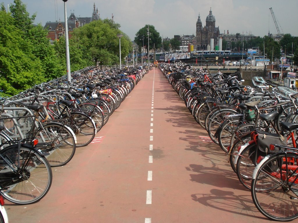 Bike Parking - © Émerson-V by Émerson-V