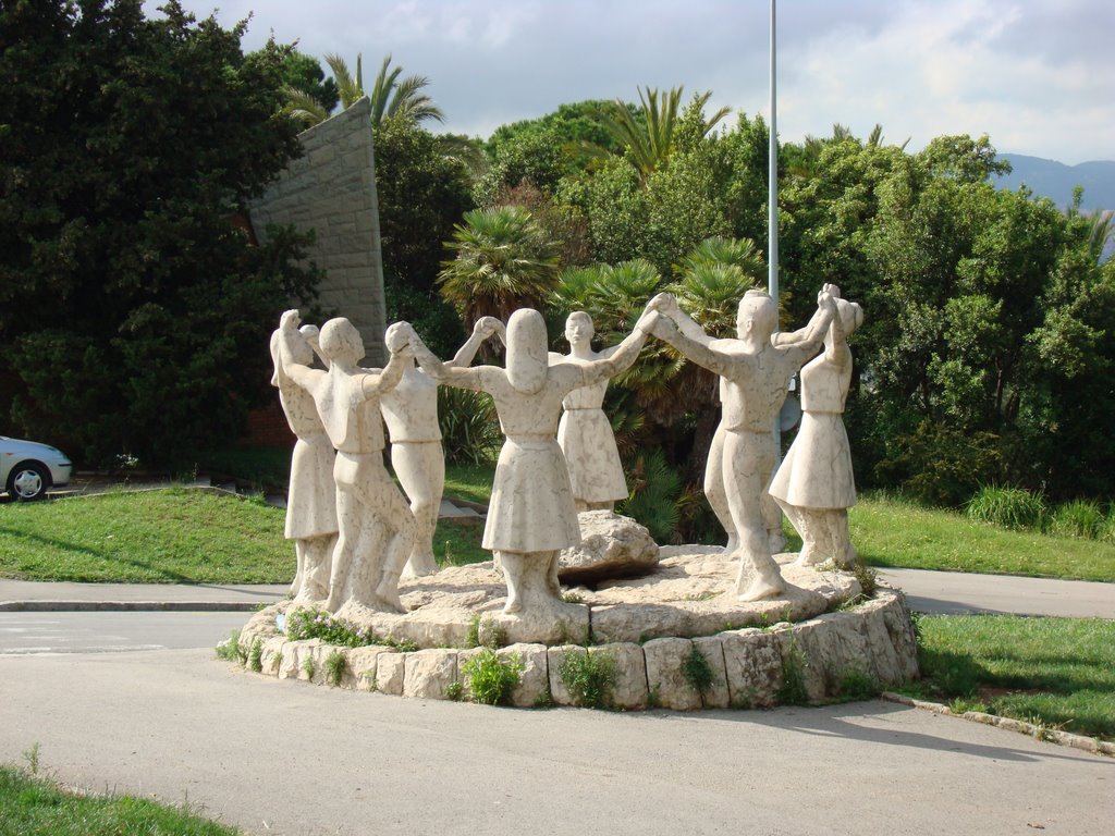 CATALUNYA-Barcelona-Monument a La Sardana by josep.cat