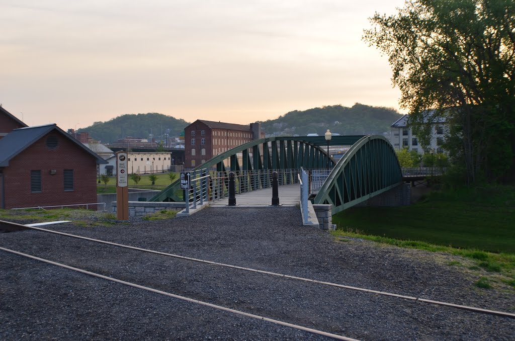 Bridge on C&O Canal Towpath by rcmori