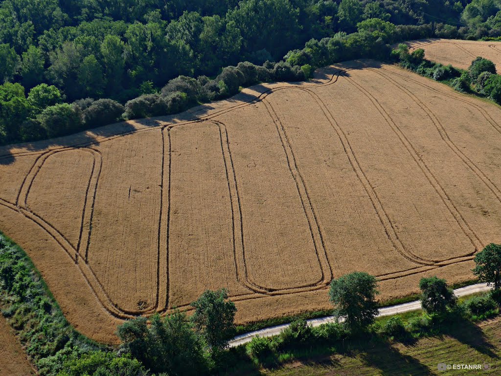 LA GARROTXA EN GLOBUS - 526CY by © ESTANRR