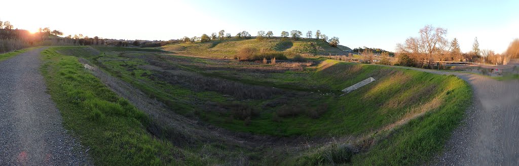 Drainage Pond, Miners Ravine in Rocklin, CA by Steve Schmorleitz, NationalParkLover.com