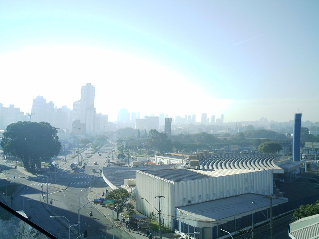 Vista de Curitiba à manhã 2 (Rodoferroviária) by ViniciusMetz