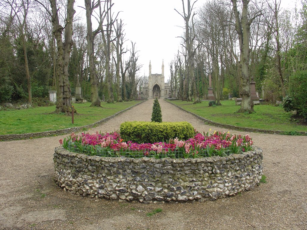 Nunhead Cemetery by mikehalford