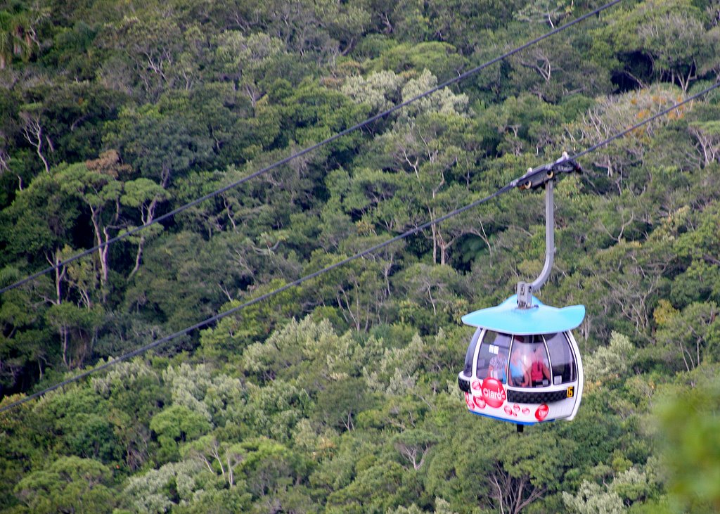 Teleférico para Praia de Laranjeiras - SC ©Germano Schüür by Germano Schüür