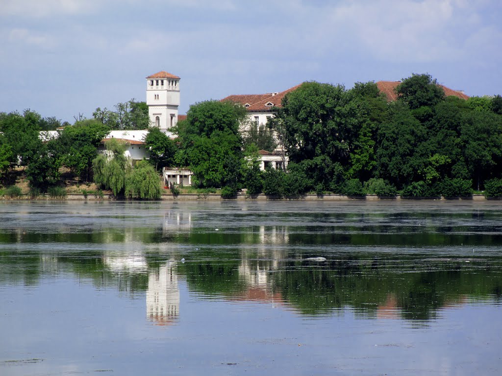 Dobroești Lake, Pantelimon Park, Bucharest by Transit_PO