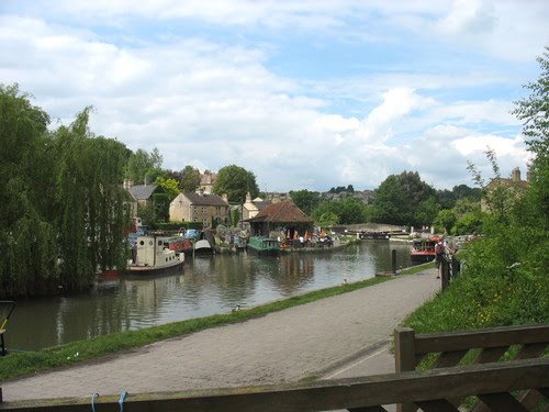 Approach to Canal Locks - Bradford on Avon by H T W Gay