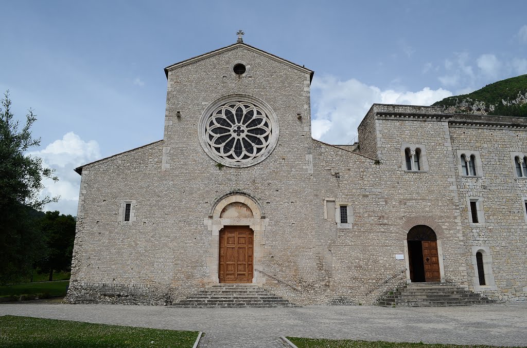 Sermoneta (LT) - Abbazia di Valvisciolo by Gianfry-Gulp