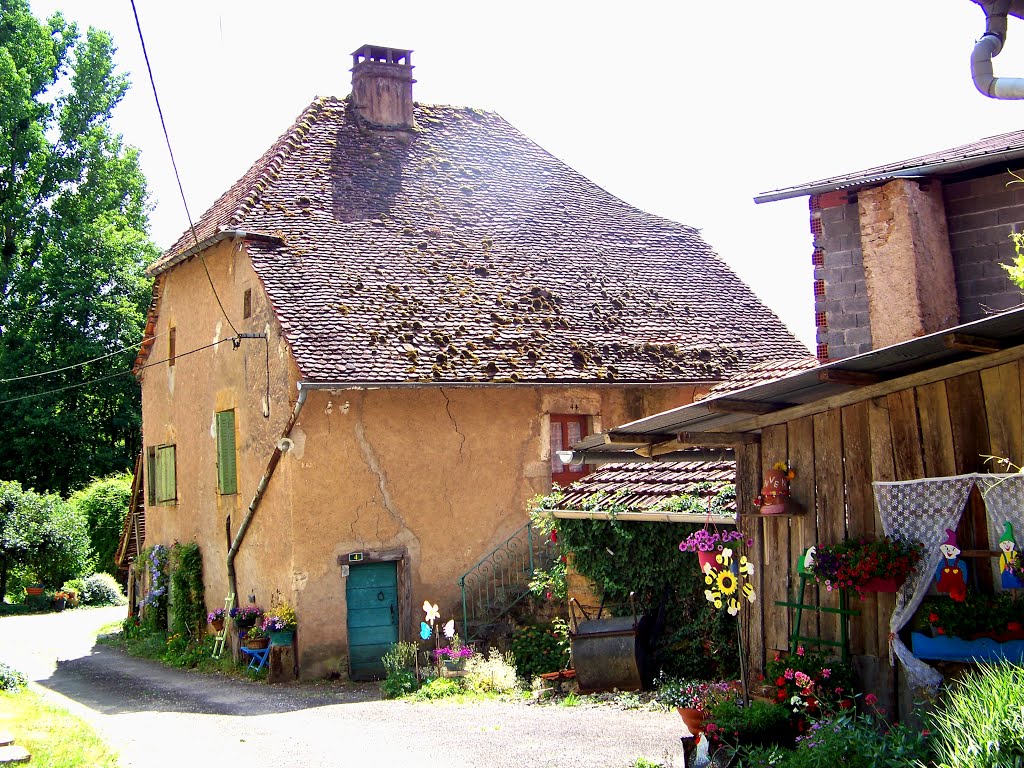 GONDENANS-LES-MOULINS - MAISON ANCIENNE by mexicori