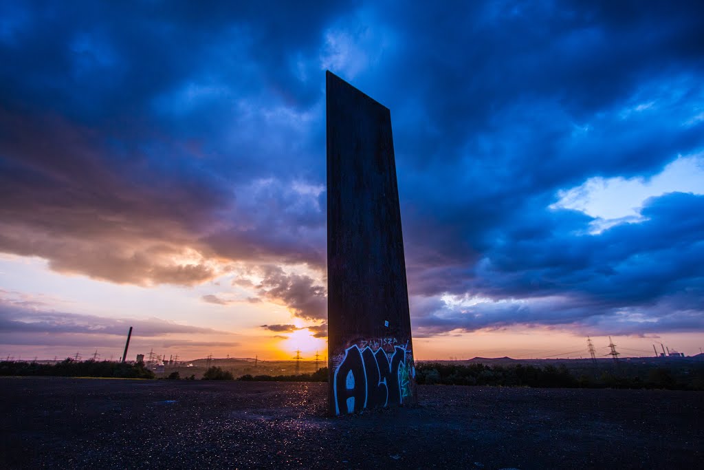 Die Bramme auf der Schurenbach Halde 01 by Markus Kriesten