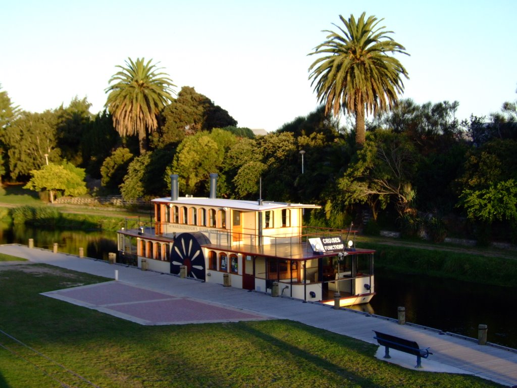 2008.03.10 - River Boat - Blenheim by David R Williams